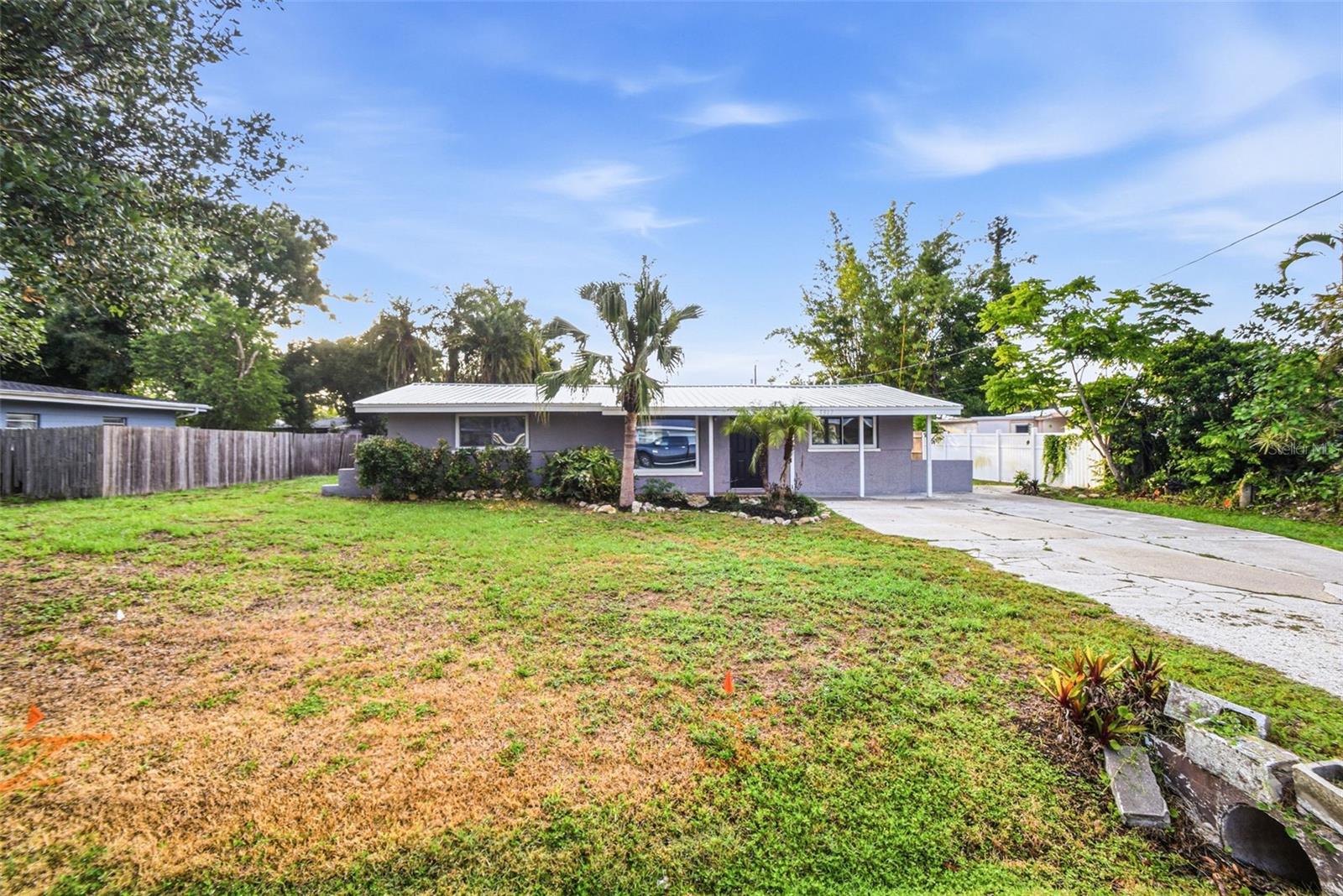 GOLDEN ACRES - Residential