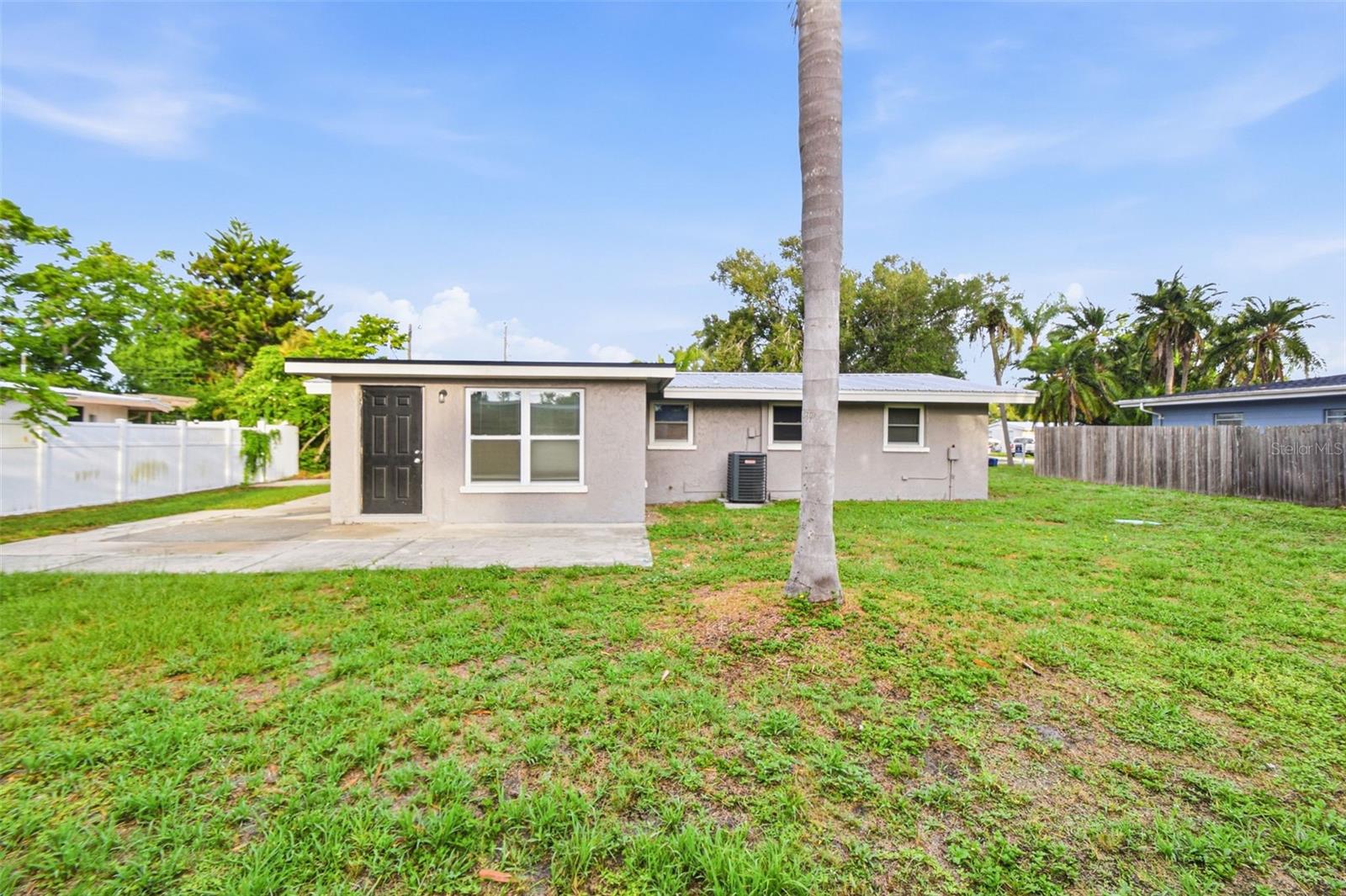 GOLDEN ACRES - Residential