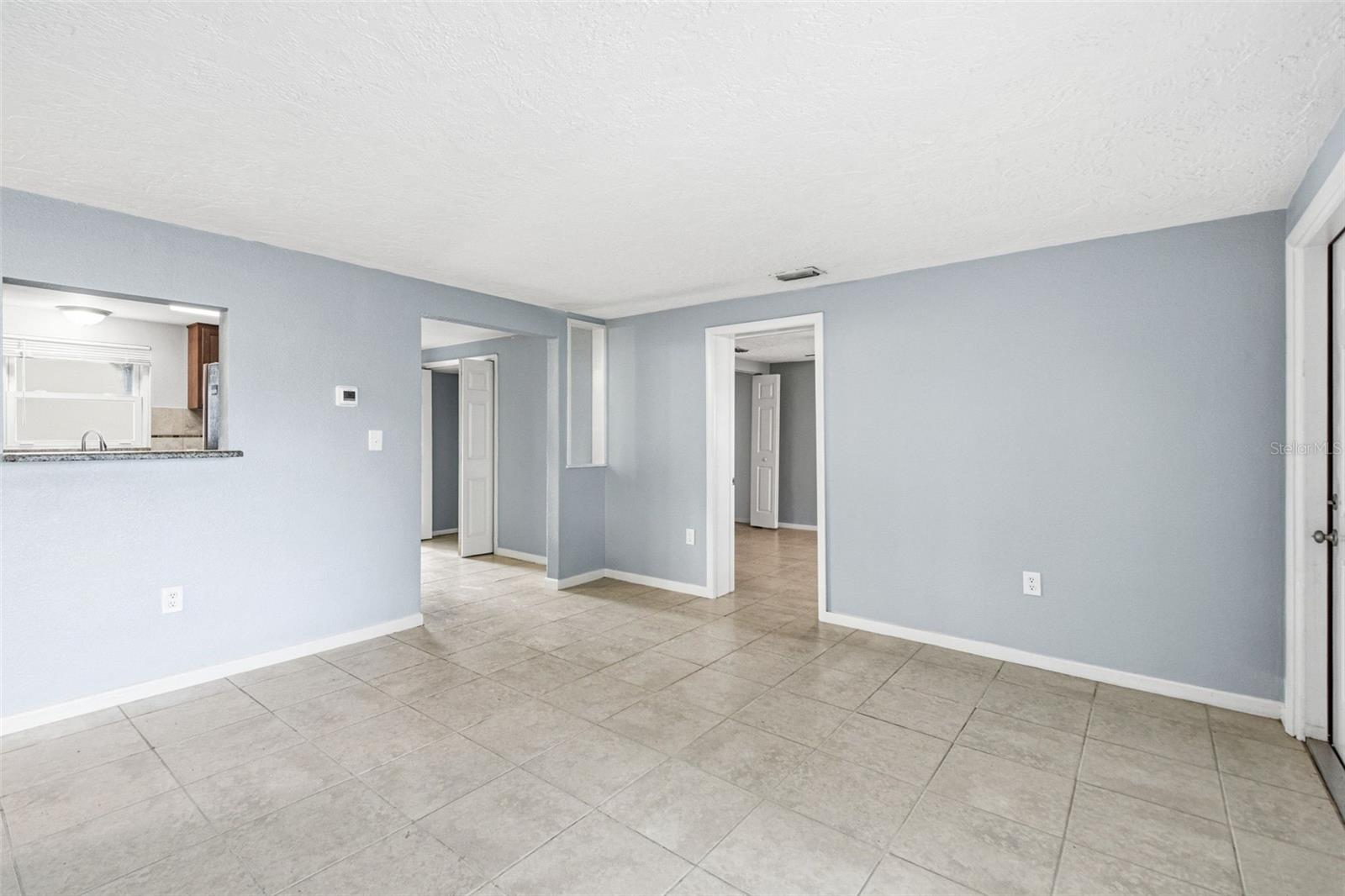 GOLDEN ACRES - Residential