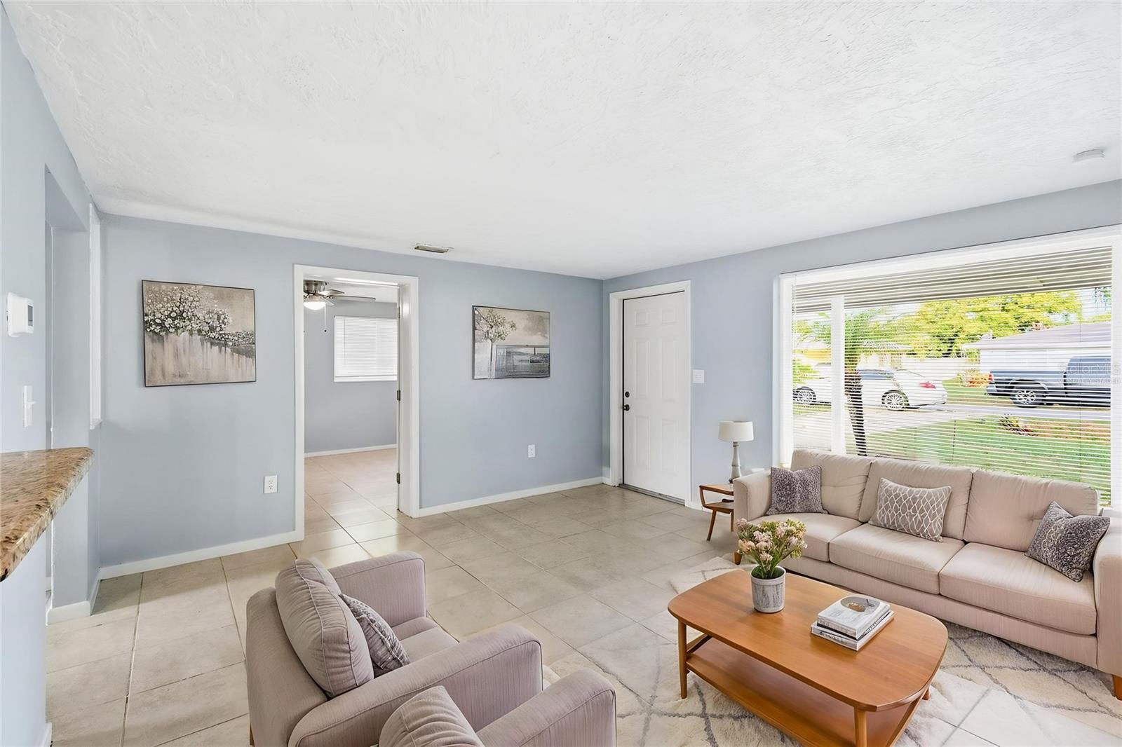 GOLDEN ACRES - Residential