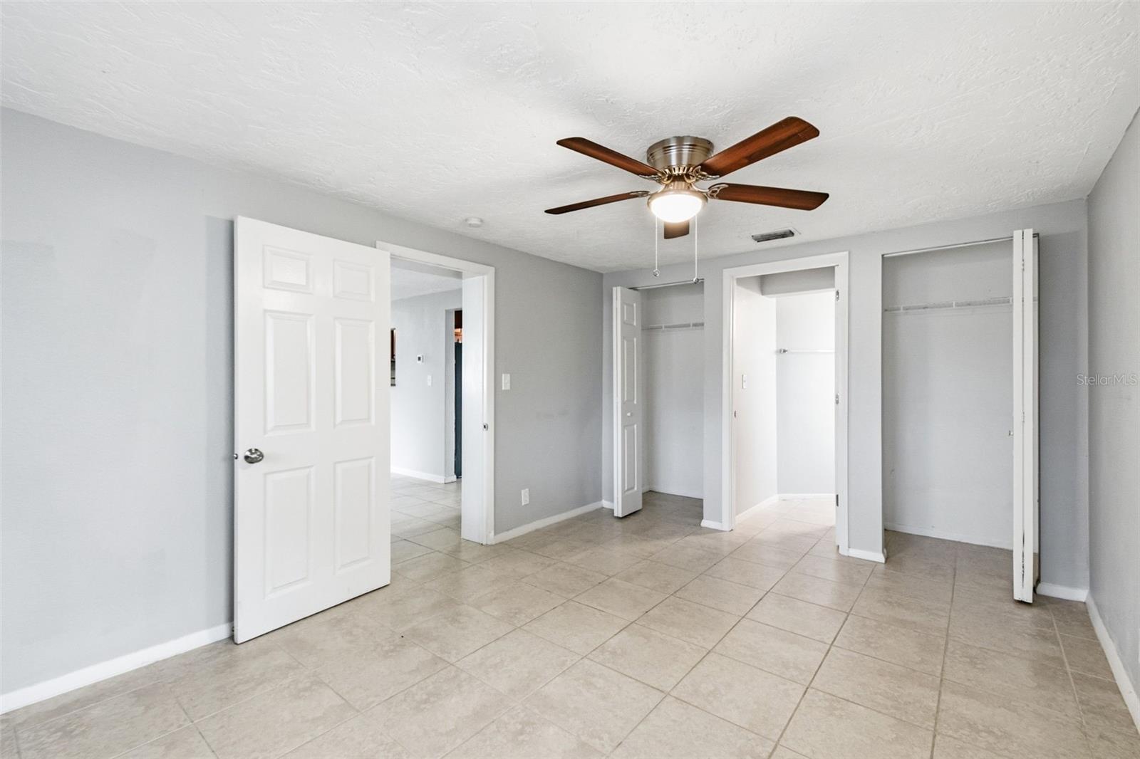 GOLDEN ACRES - Residential
