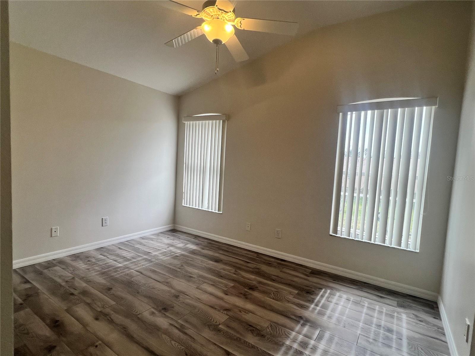 PRESERVE AT CYPRESS LAKES PH I THE - Residential Lease