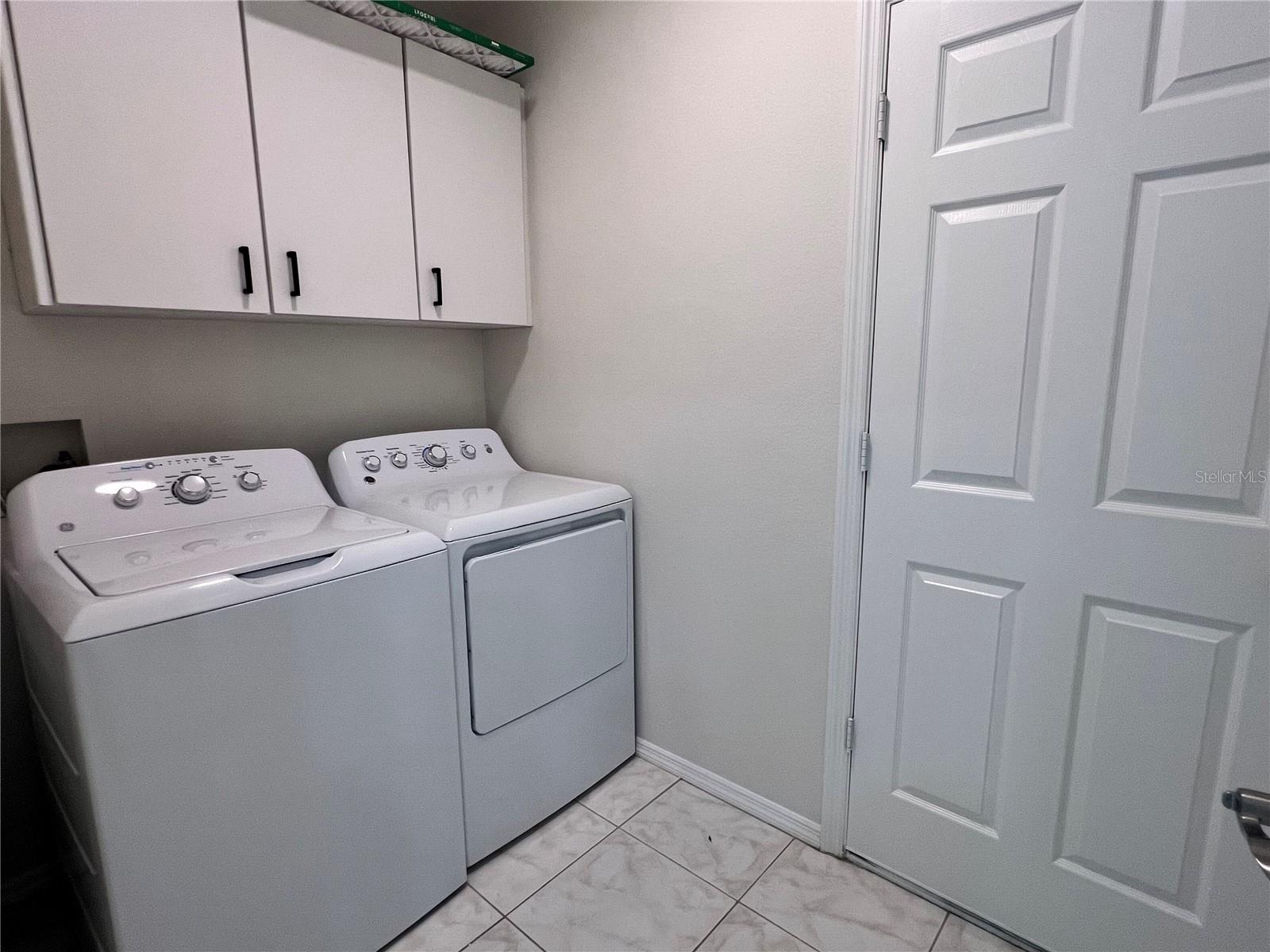 PRESERVE AT CYPRESS LAKES PH I THE - Residential Lease