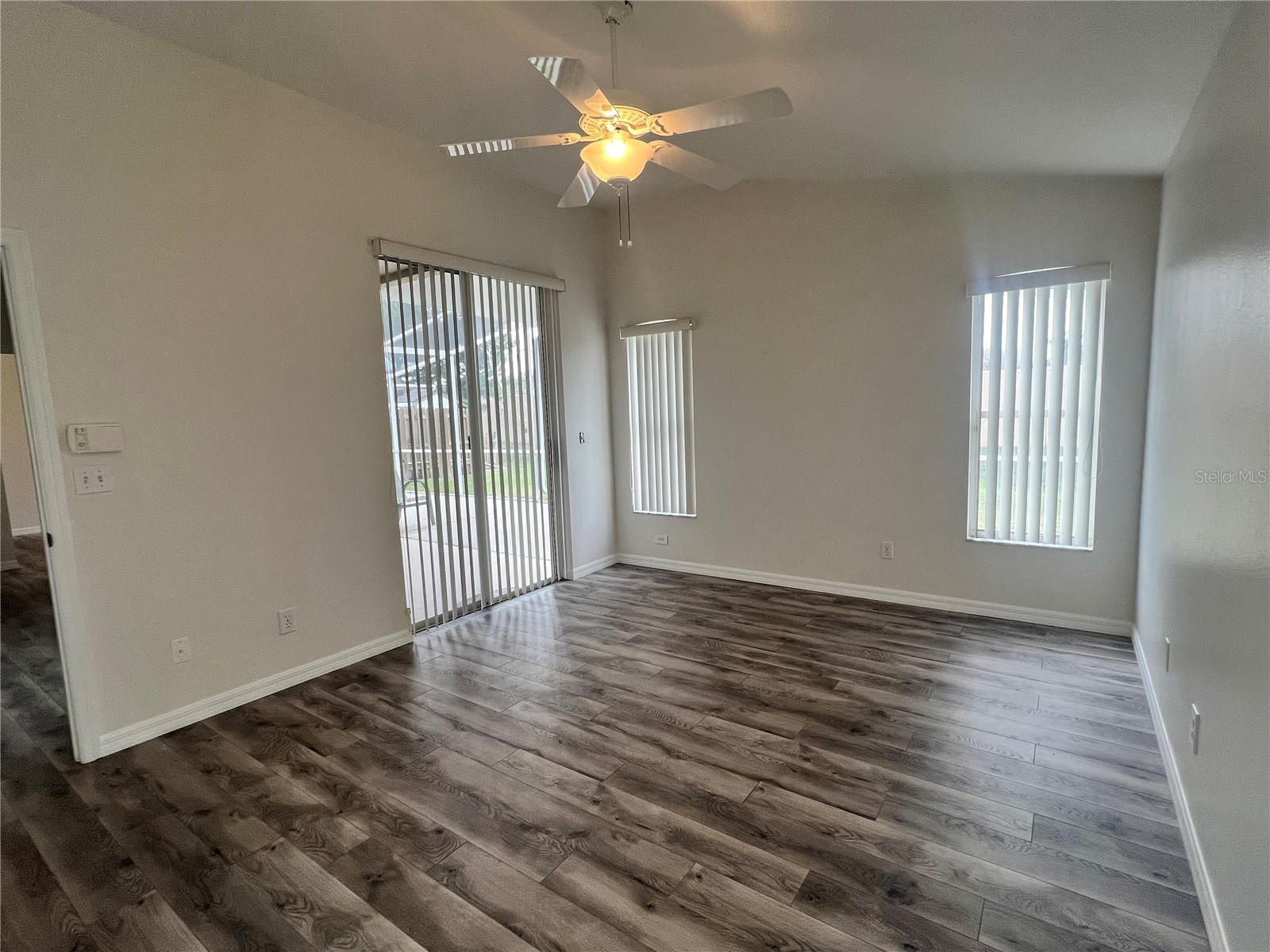 PRESERVE AT CYPRESS LAKES PH I THE - Residential Lease