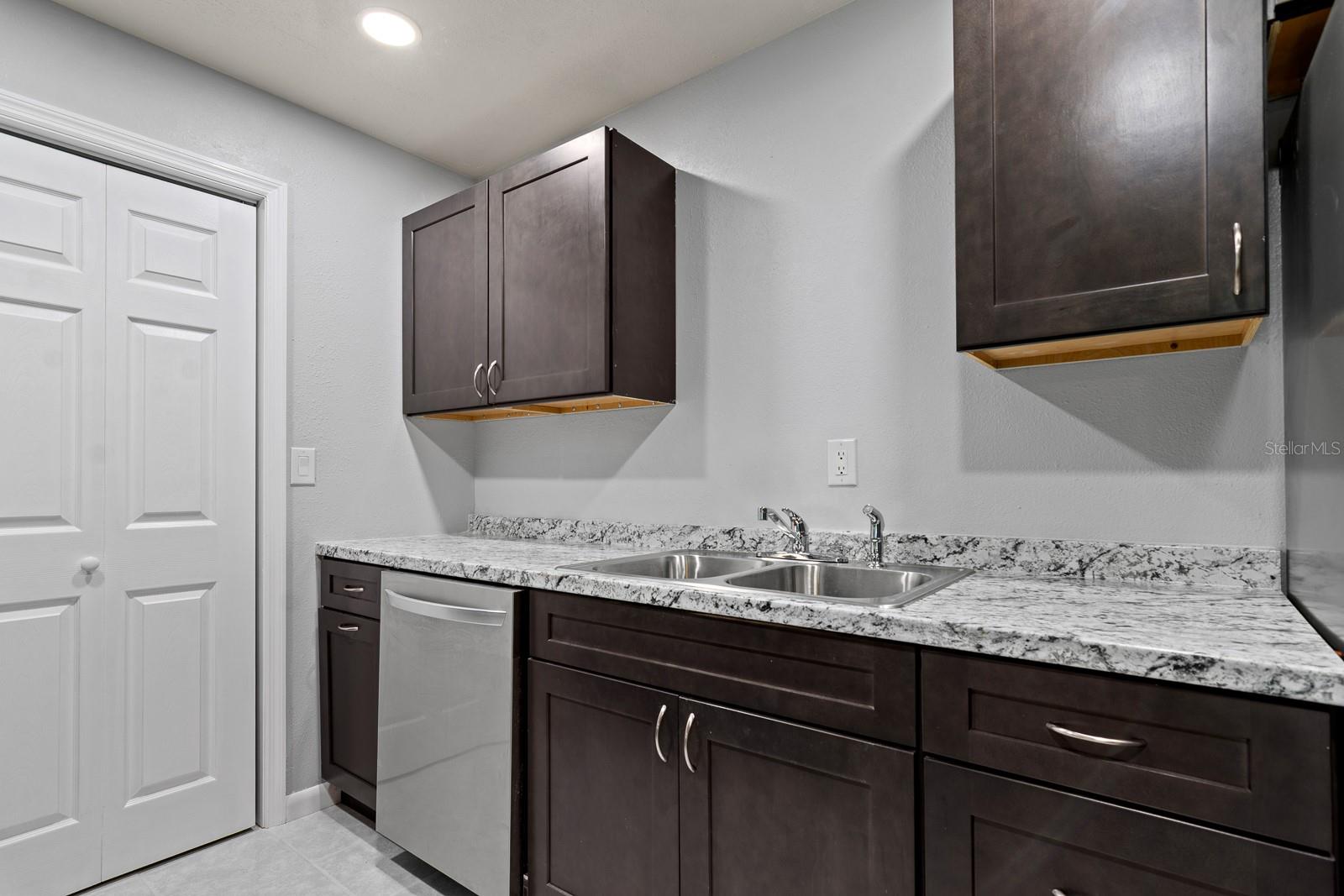 PINE RIDGE AT LAKE TARPON VILLAGE - Residential