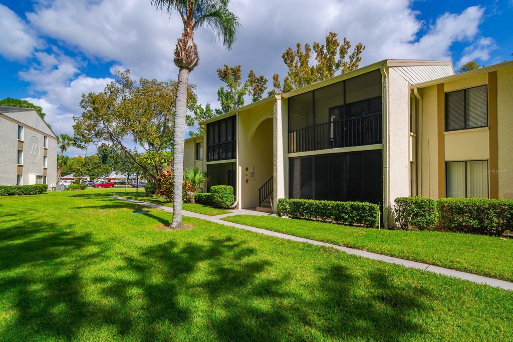Photo of 1433 Pine Glen Place #G1, Tarpon Springs, FL 34688 (MLS # TB8440253)