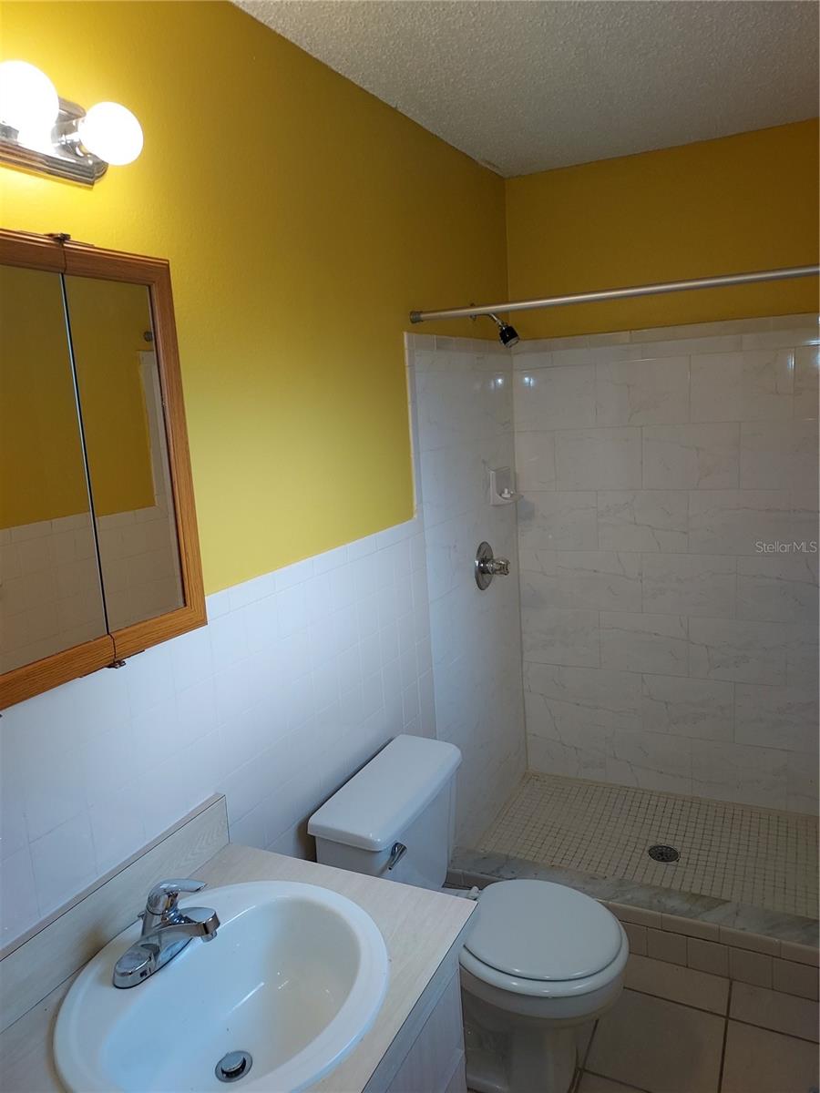 INTERBAY - Residential Lease