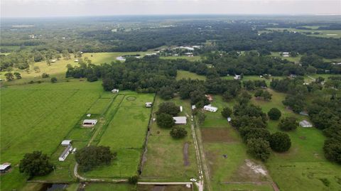 A home in PLANT CITY