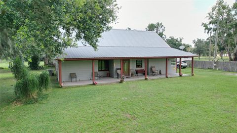 A home in PLANT CITY