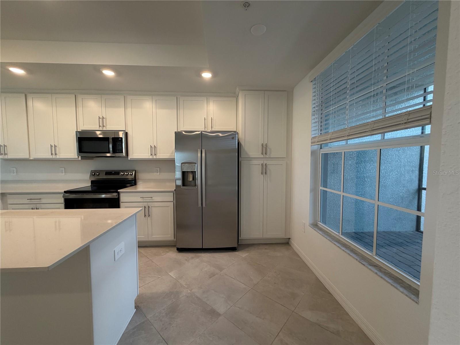 CALUSA COUNTRY CLUB - Residential Lease