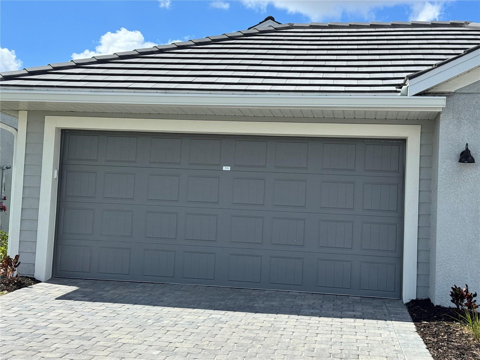 CALUSA COUNTRY CLUB - Residential Lease