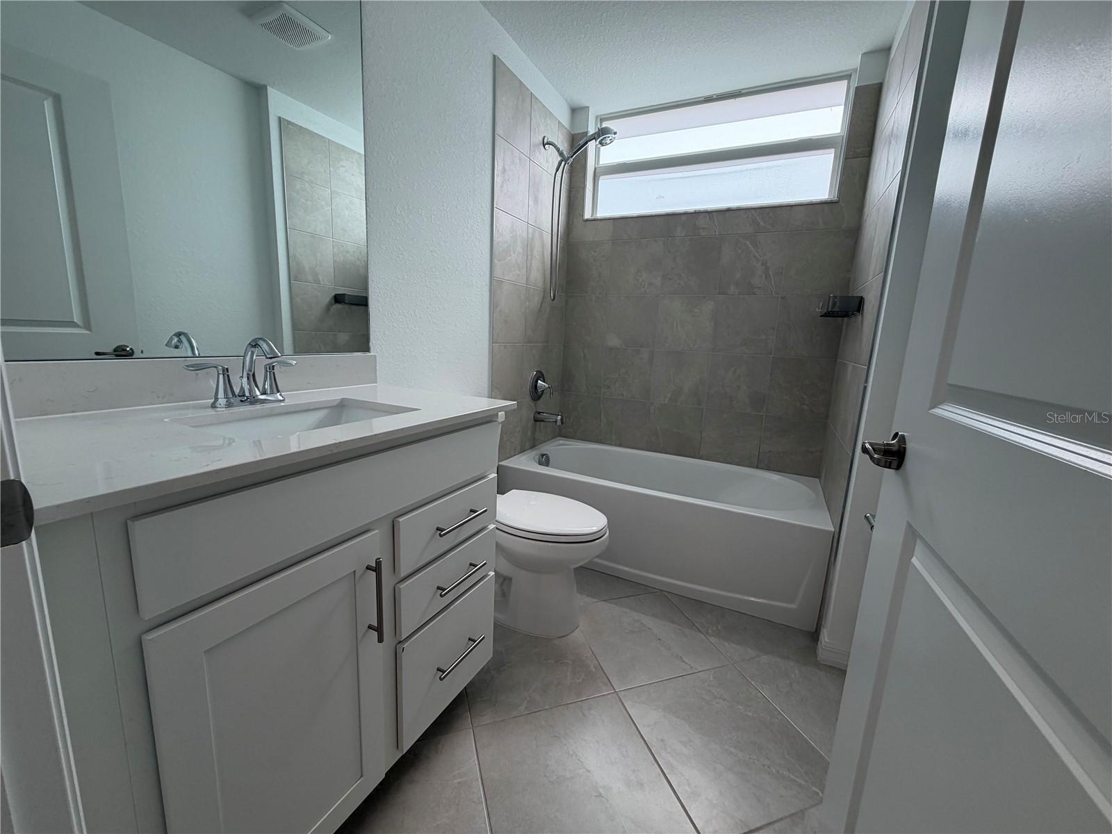 CALUSA COUNTRY CLUB - Residential Lease