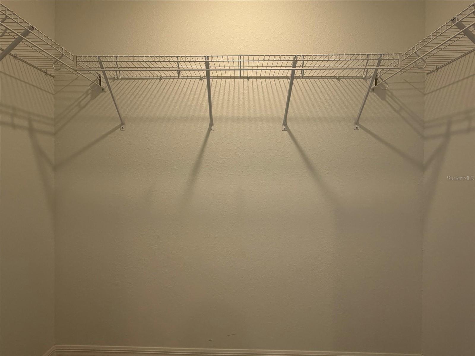 CALUSA COUNTRY CLUB - Residential Lease