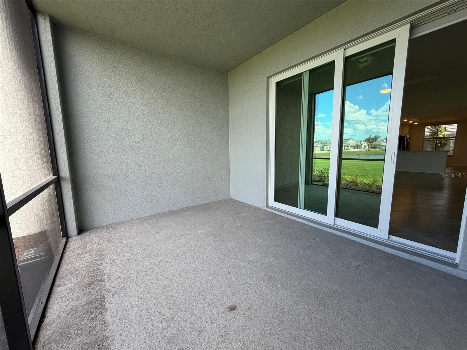 CALUSA COUNTRY CLUB - Residential Lease