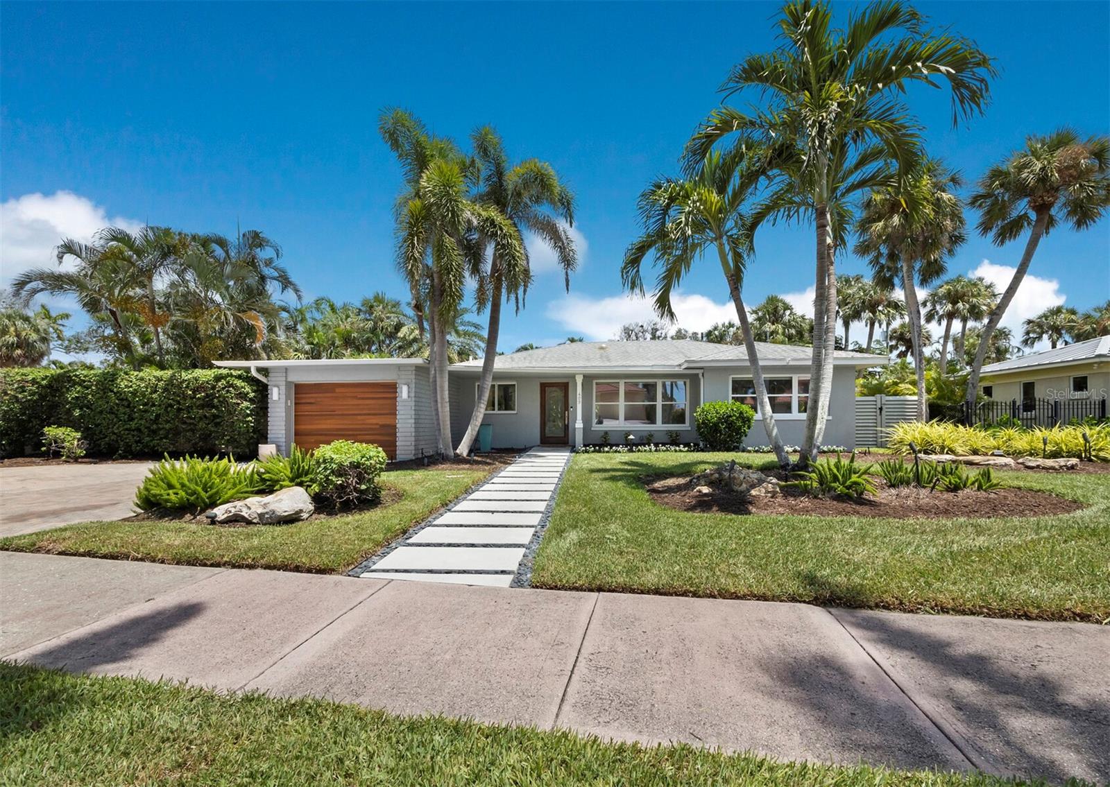 SAINT ARMANDS DIV JOHN RINGLING ESTATES - Residential