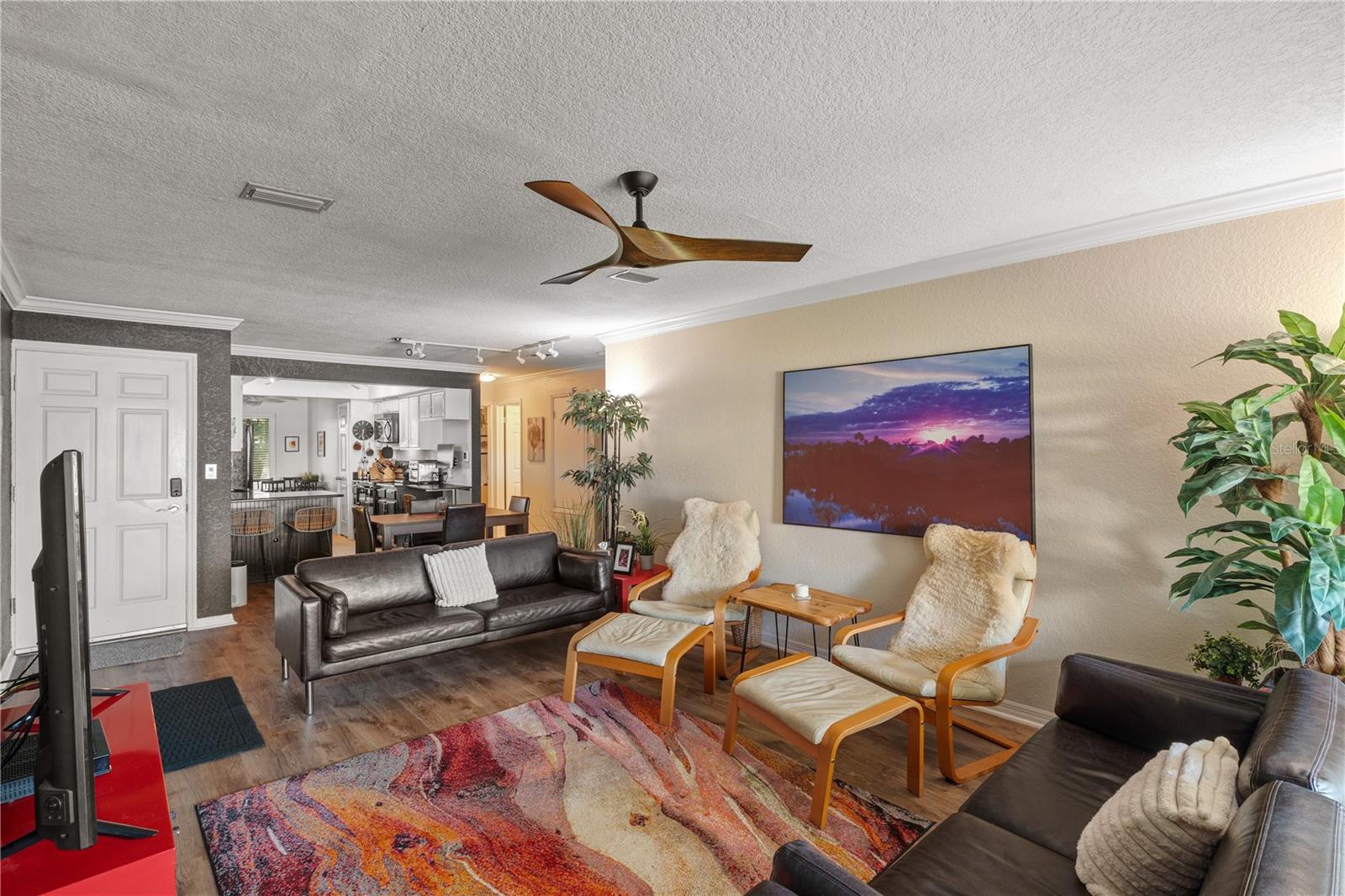 7310 SUNSHINE SKYWAY LANE S 213