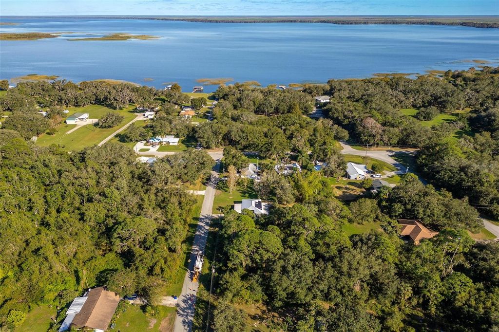 Photo of 1511 Fringe Street, Lake Placid, FL 33852 (MLS # A4666152)