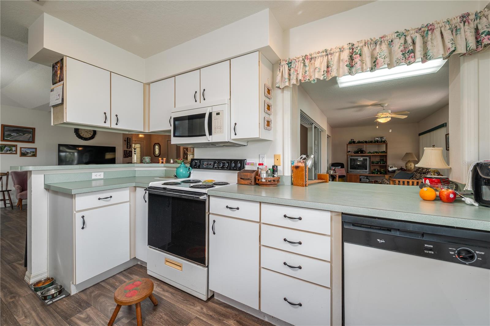 SWEETWATER GOLF & TENNIS CLUB ADD 03 - Residential