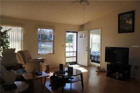 A home in LAKE WALES