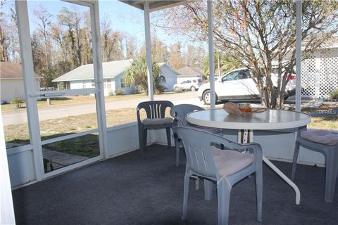 A home in LAKE WALES