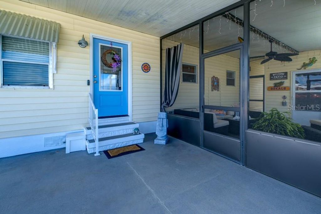 Photo of 1916 Illinois Avenue, Bradenton, FL 34207 (MLS # A4662475)