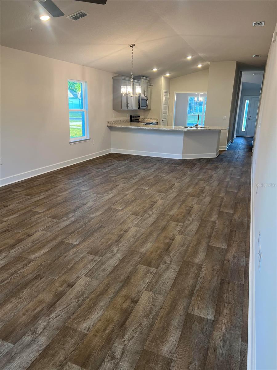 48 BANNBURY LANE