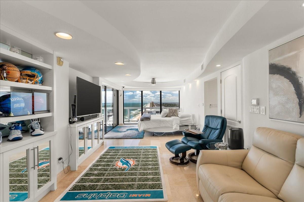 ALIKI TOWER - Residential