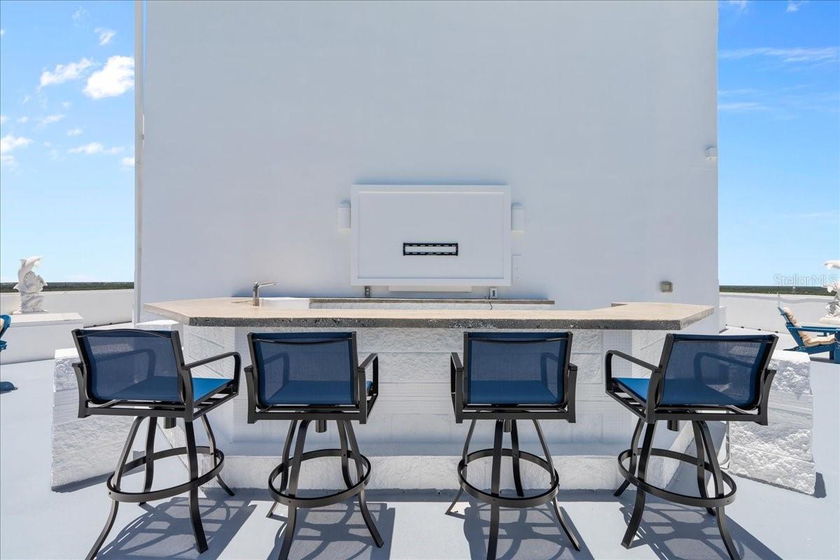 ALIKI TOWER - Residential