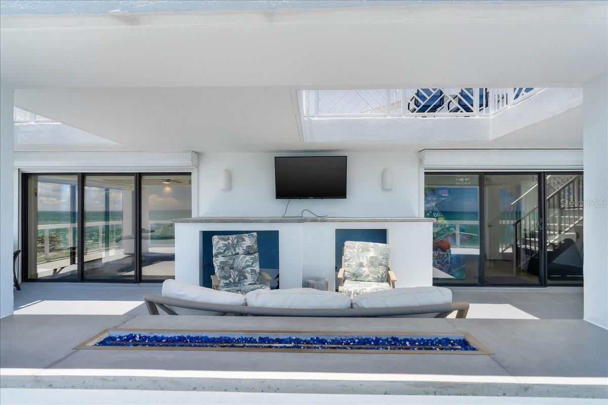 ALIKI TOWER - Residential