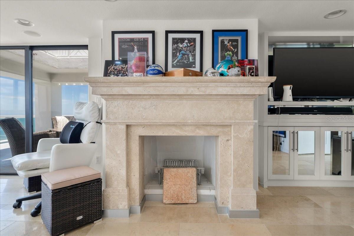 ALIKI TOWER - Residential