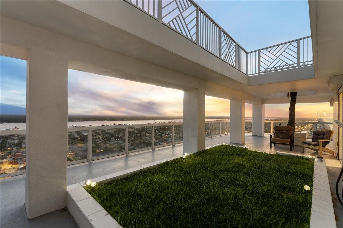 ALIKI TOWER - Residential