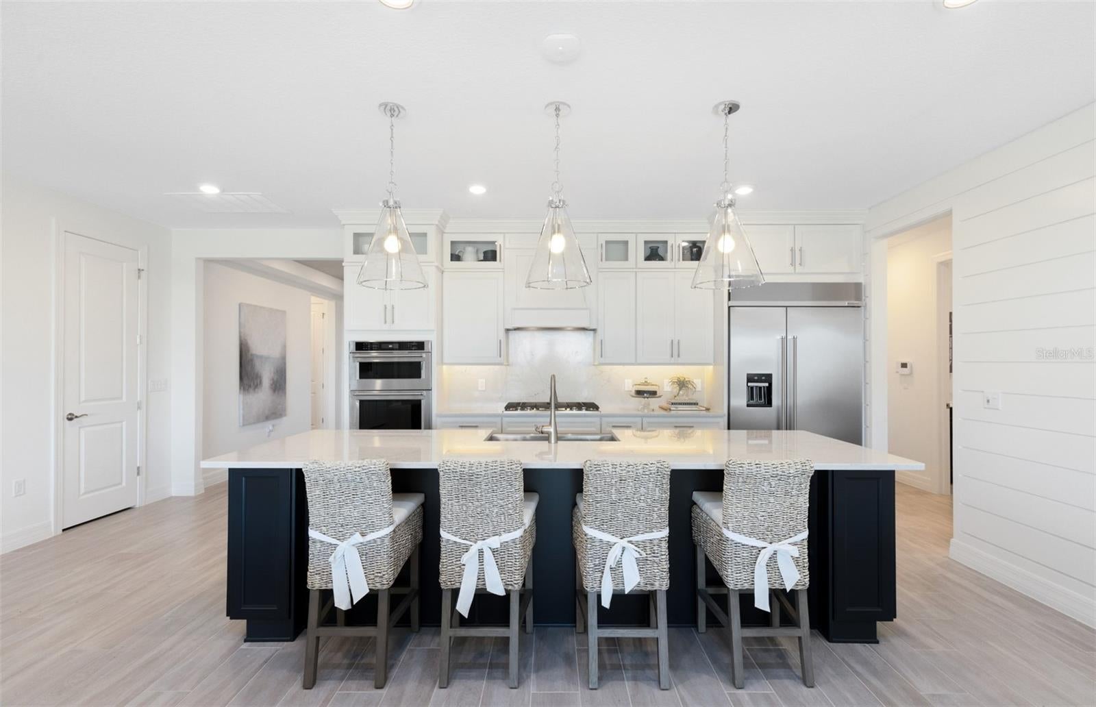 289 CRYSTAL WOOD DRIVE