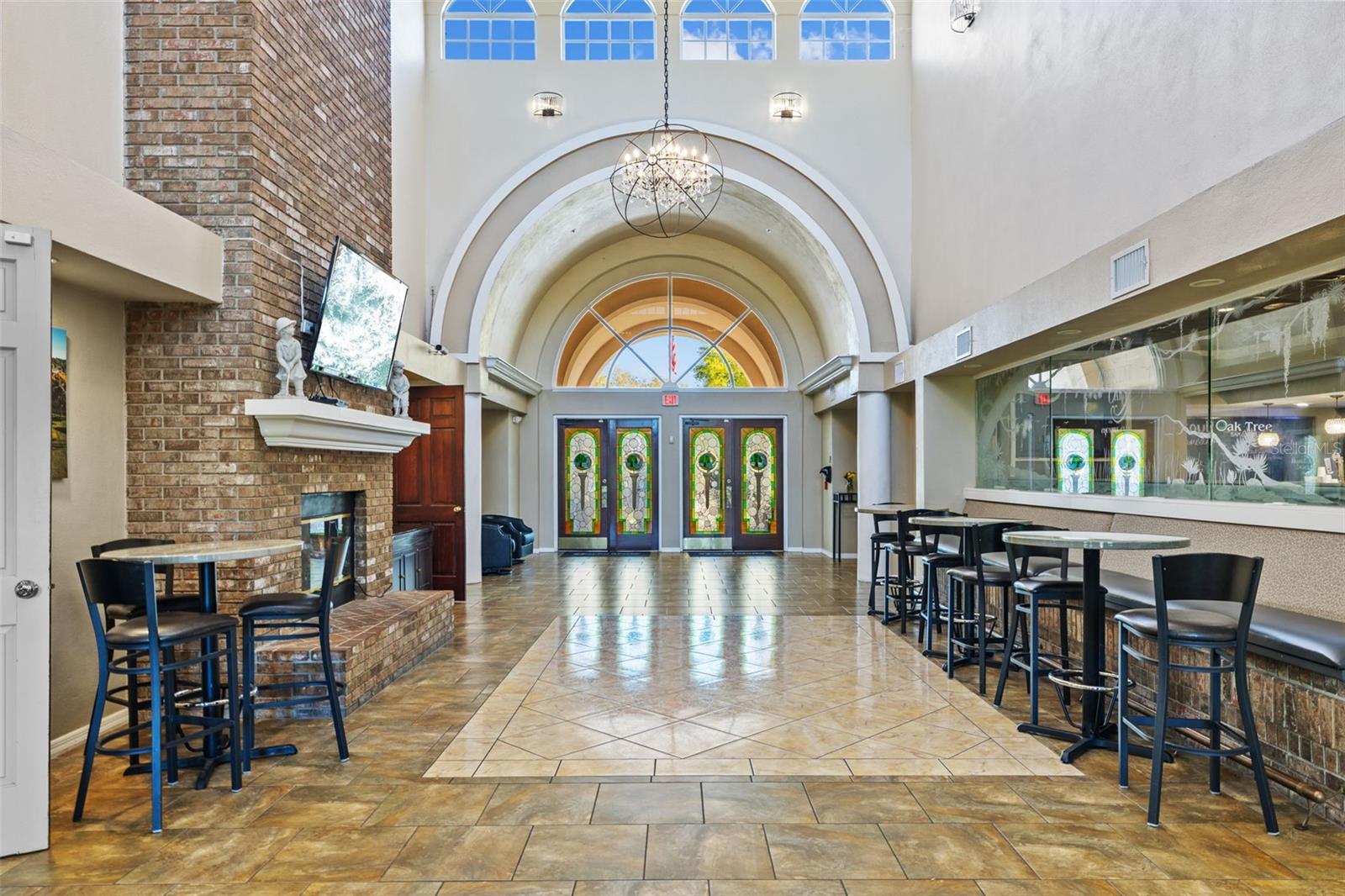 CRESCENT OAKS COUNTRY CLUB PH 1 - Residential