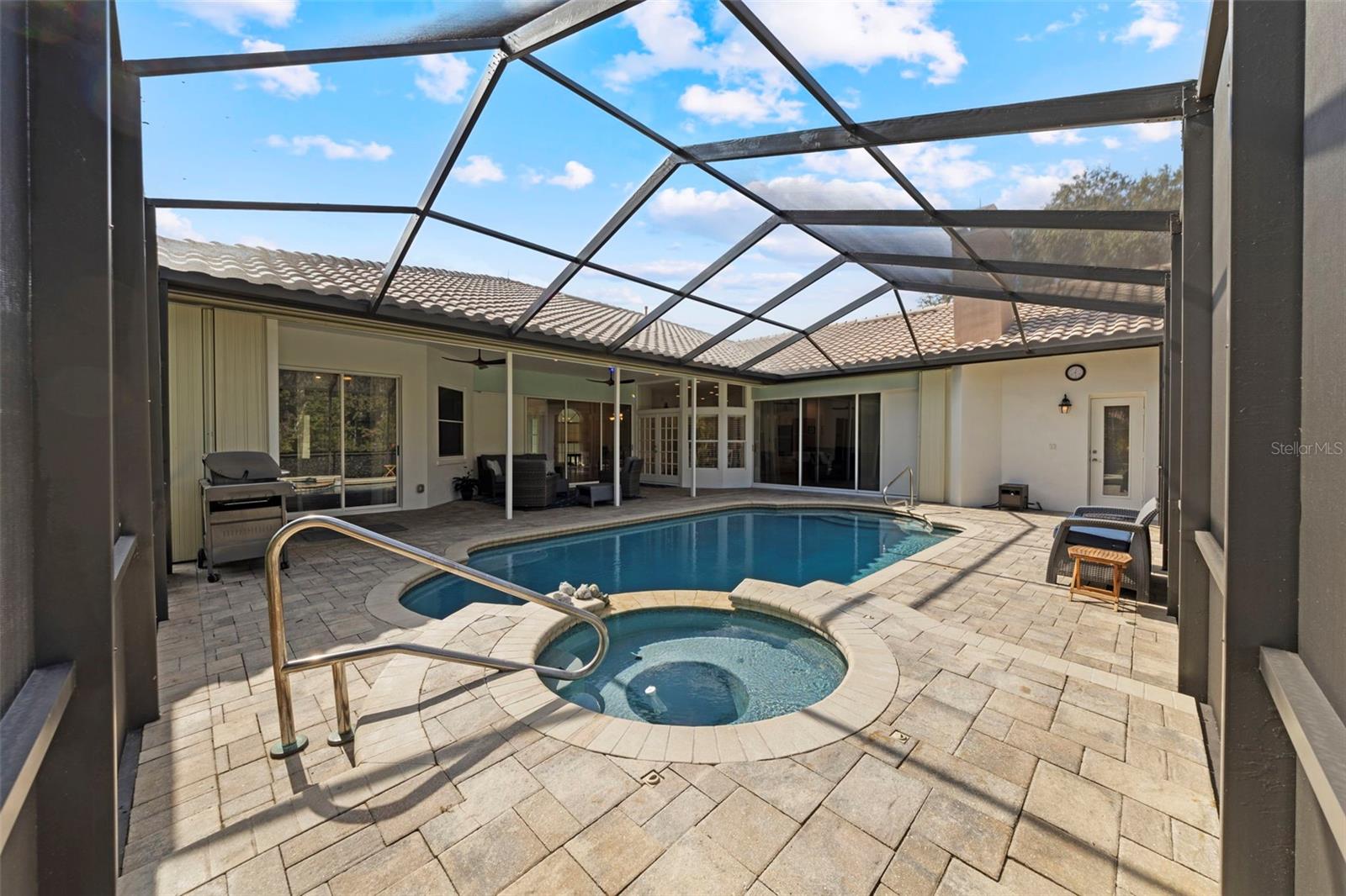 CRESCENT OAKS COUNTRY CLUB PH 1 - Residential