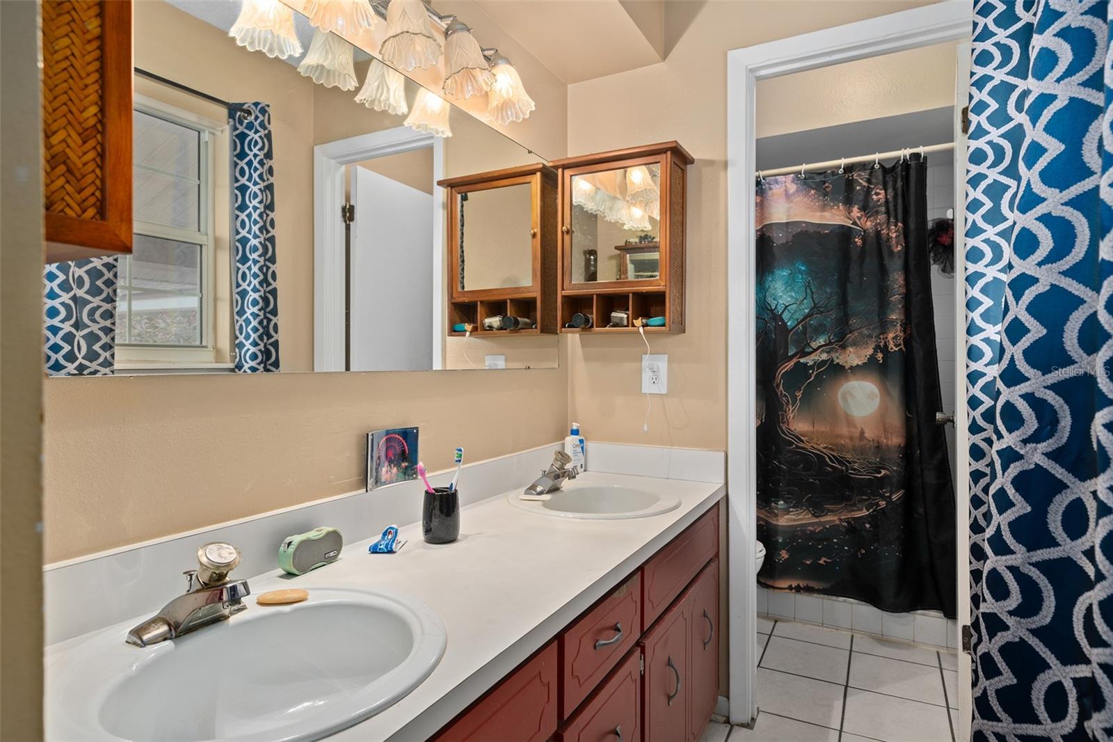 CAROLO TERRACE - Residential