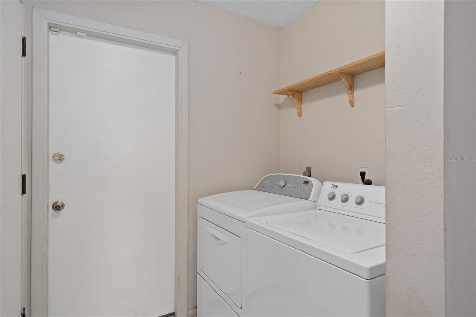 CAROLO TERRACE - Residential