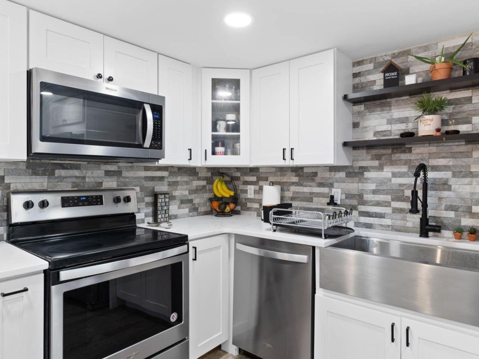 PARK LAKE TWNHS - Residential