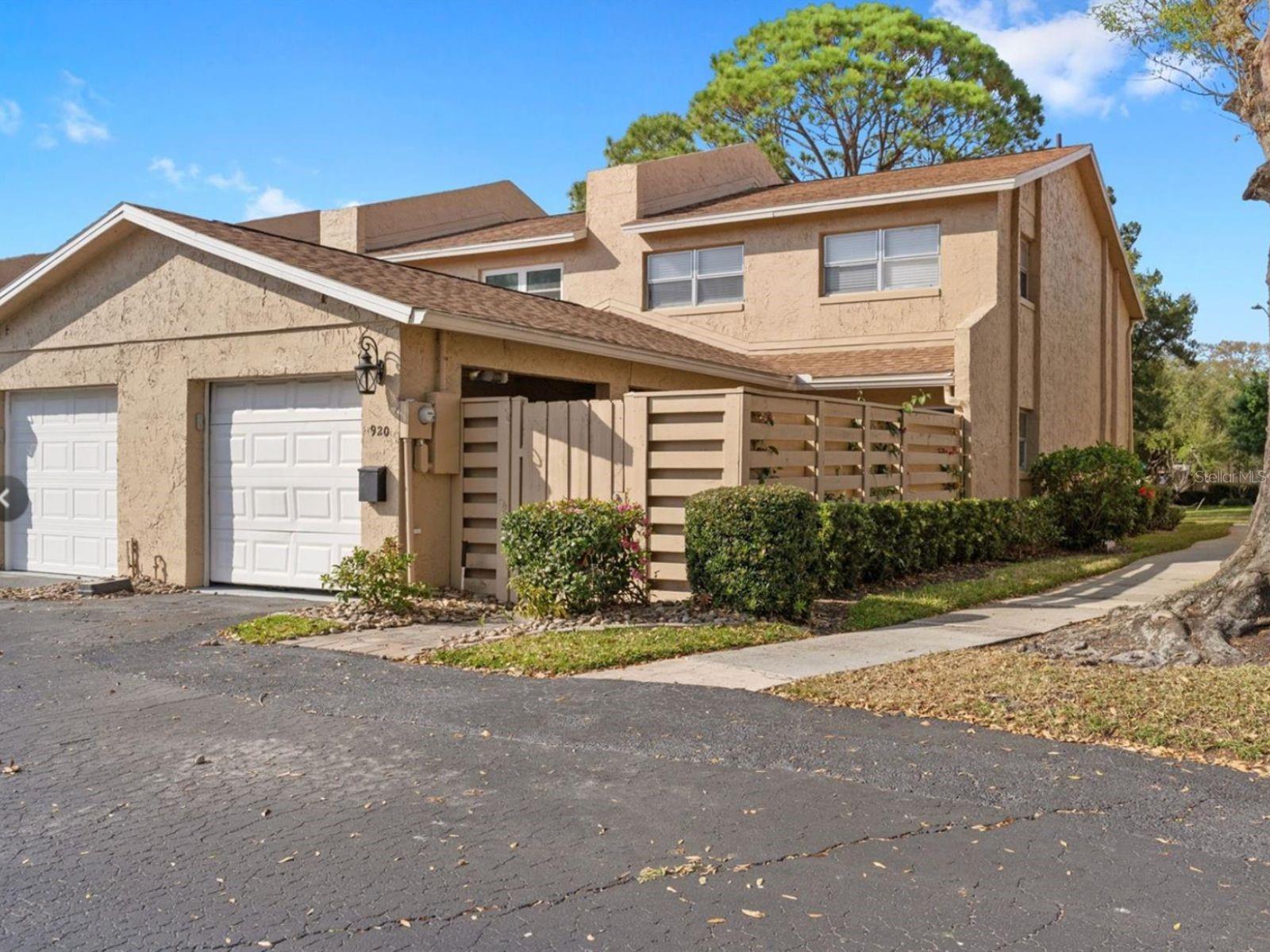 PARK LAKE TWNHS - Residential