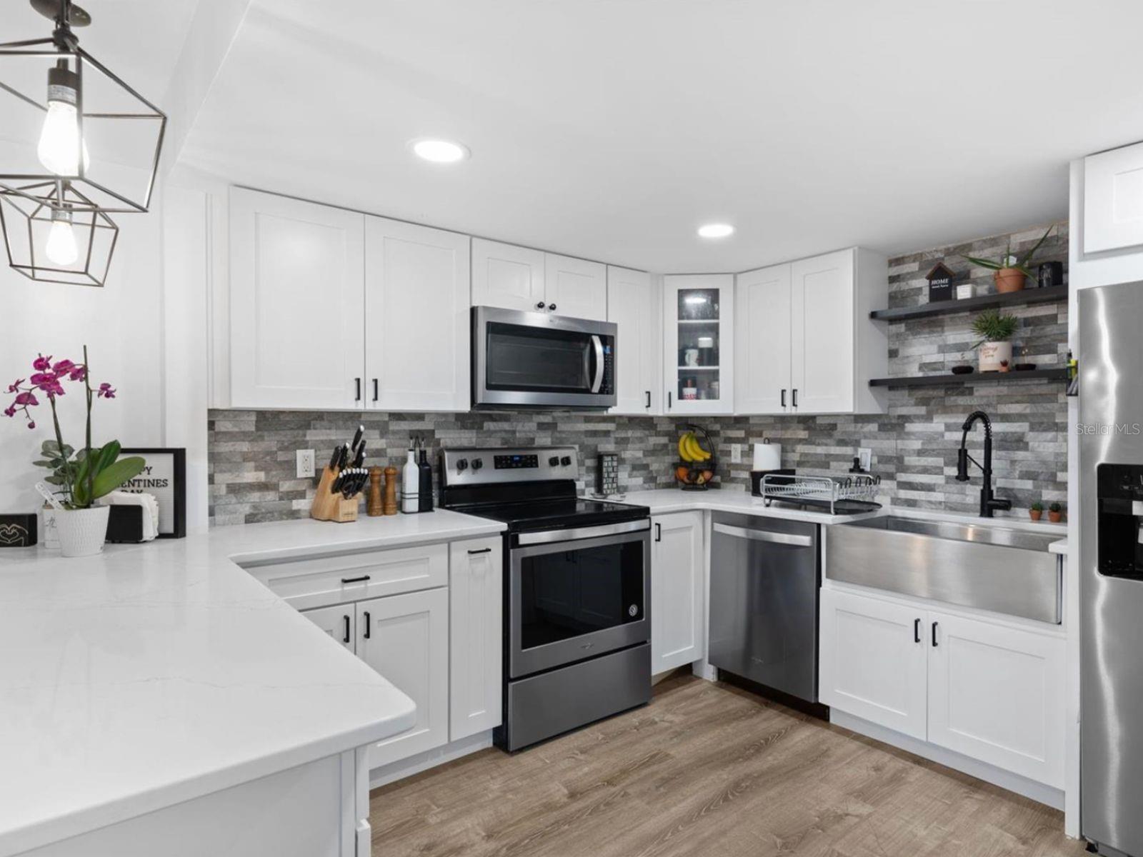 PARK LAKE TWNHS - Residential