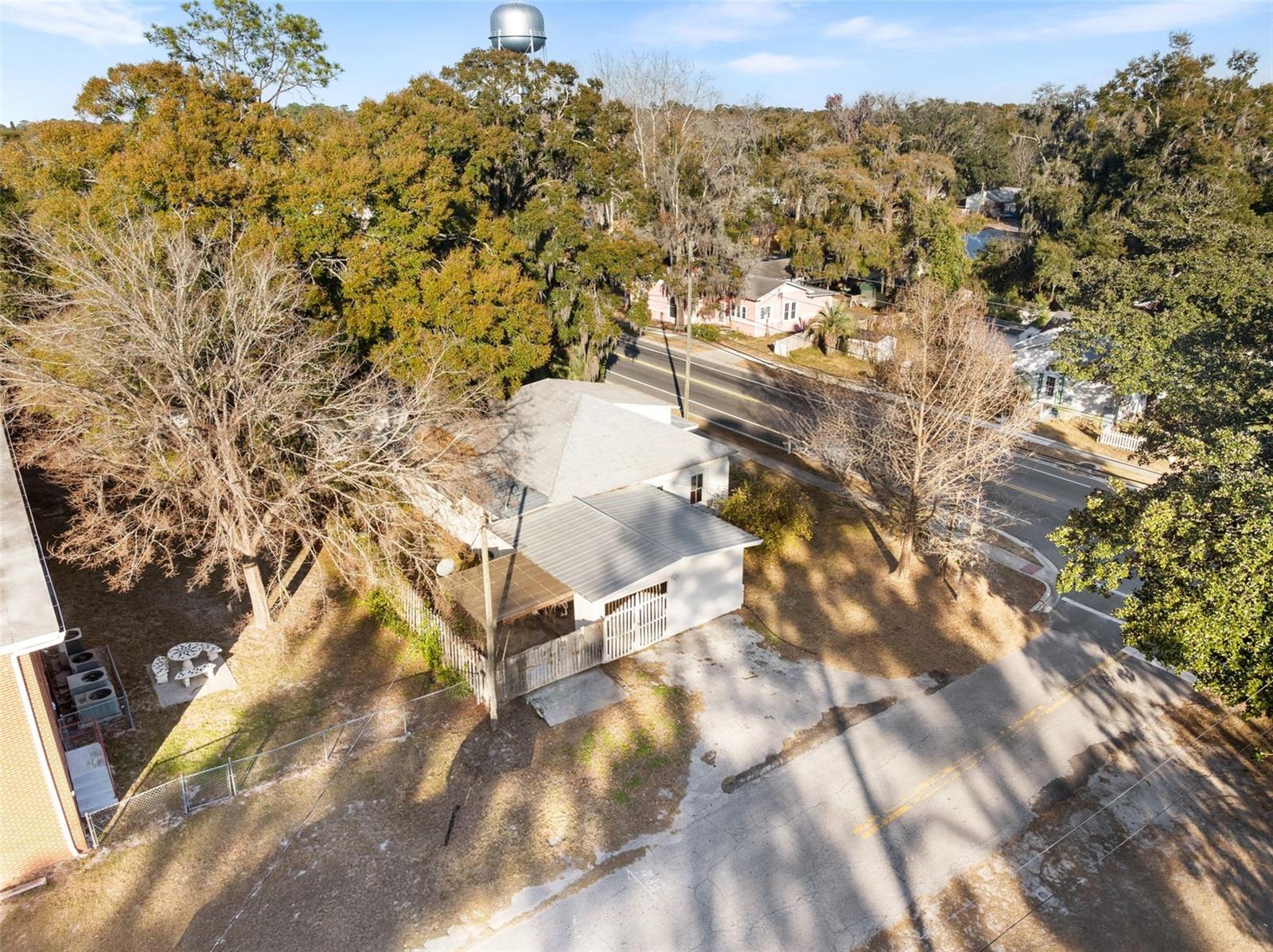 S. C. MOORE ADDN (MRS. S C MOORE EST) - Residential