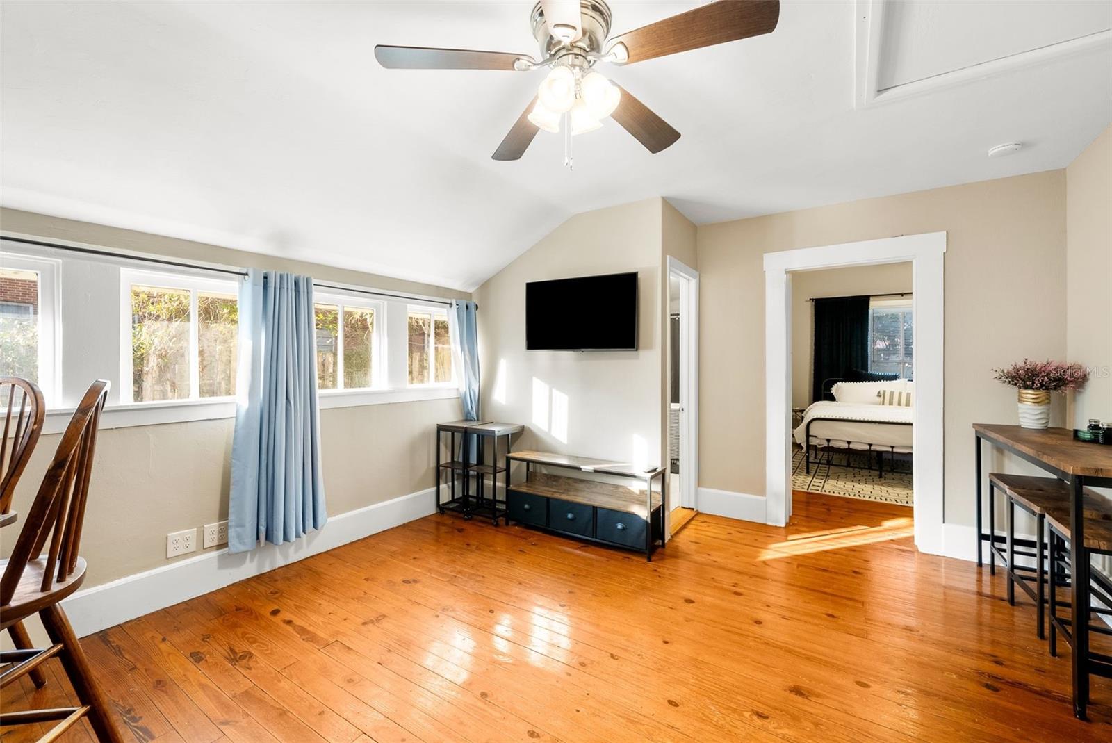 S. C. MOORE ADDN (MRS. S C MOORE EST) - Residential