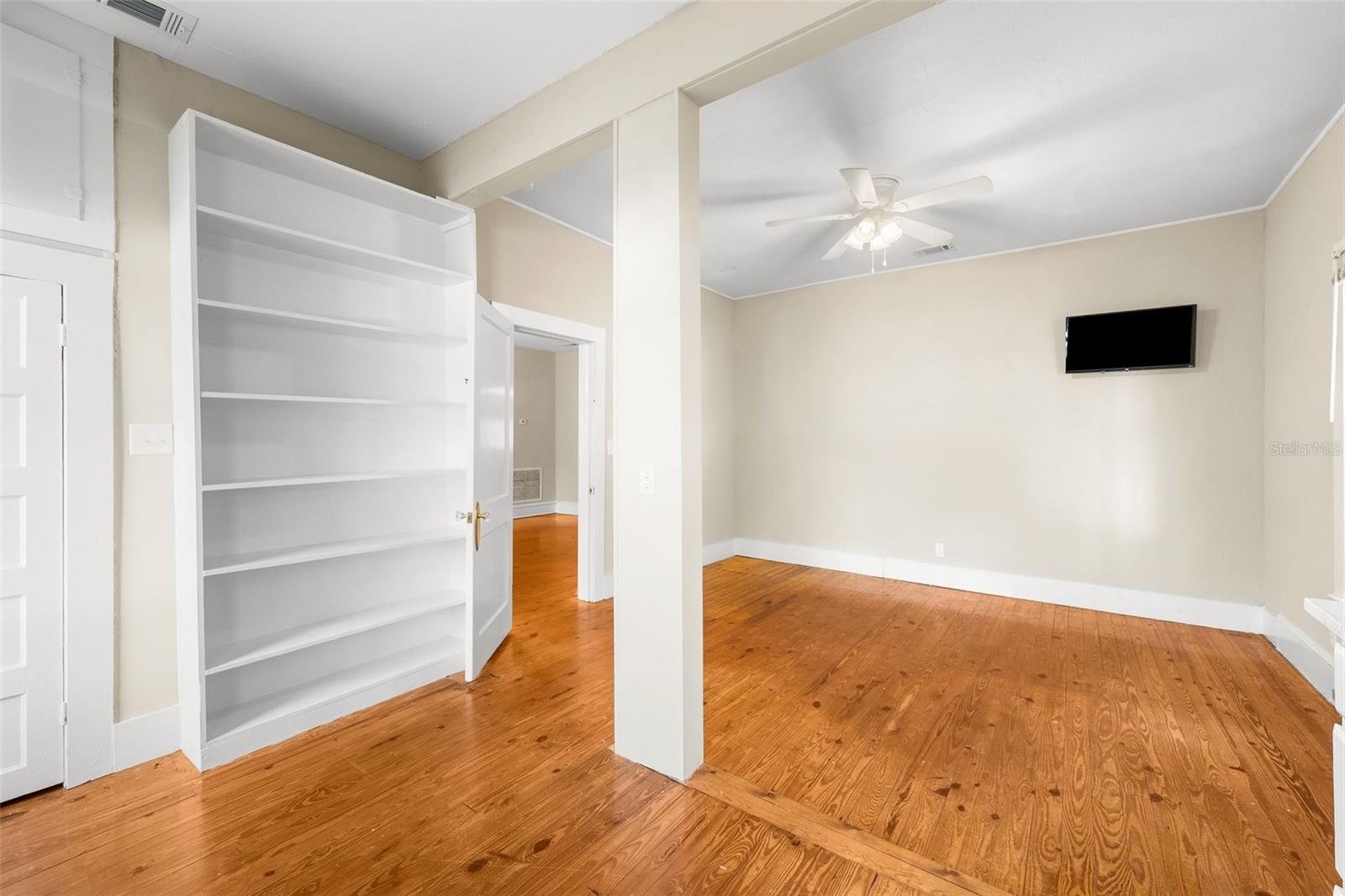 S. C. MOORE ADDN (MRS. S C MOORE EST) - Residential