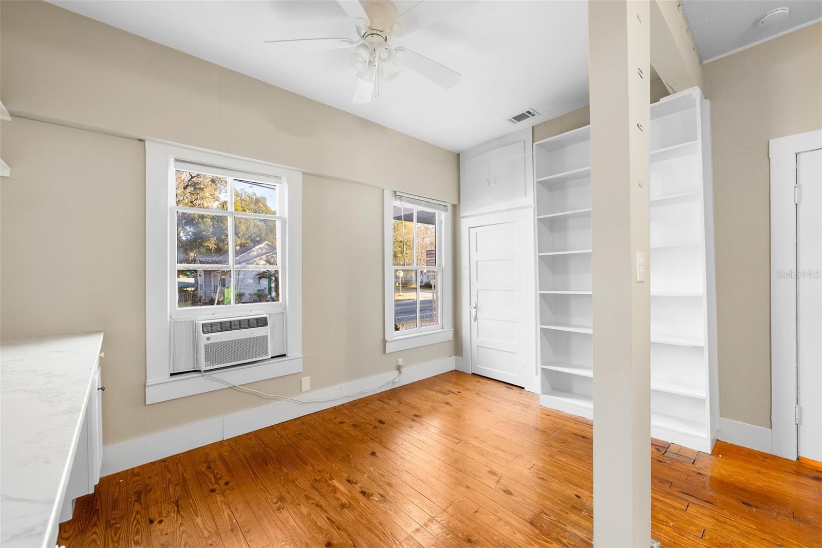 S. C. MOORE ADDN (MRS. S C MOORE EST) - Residential