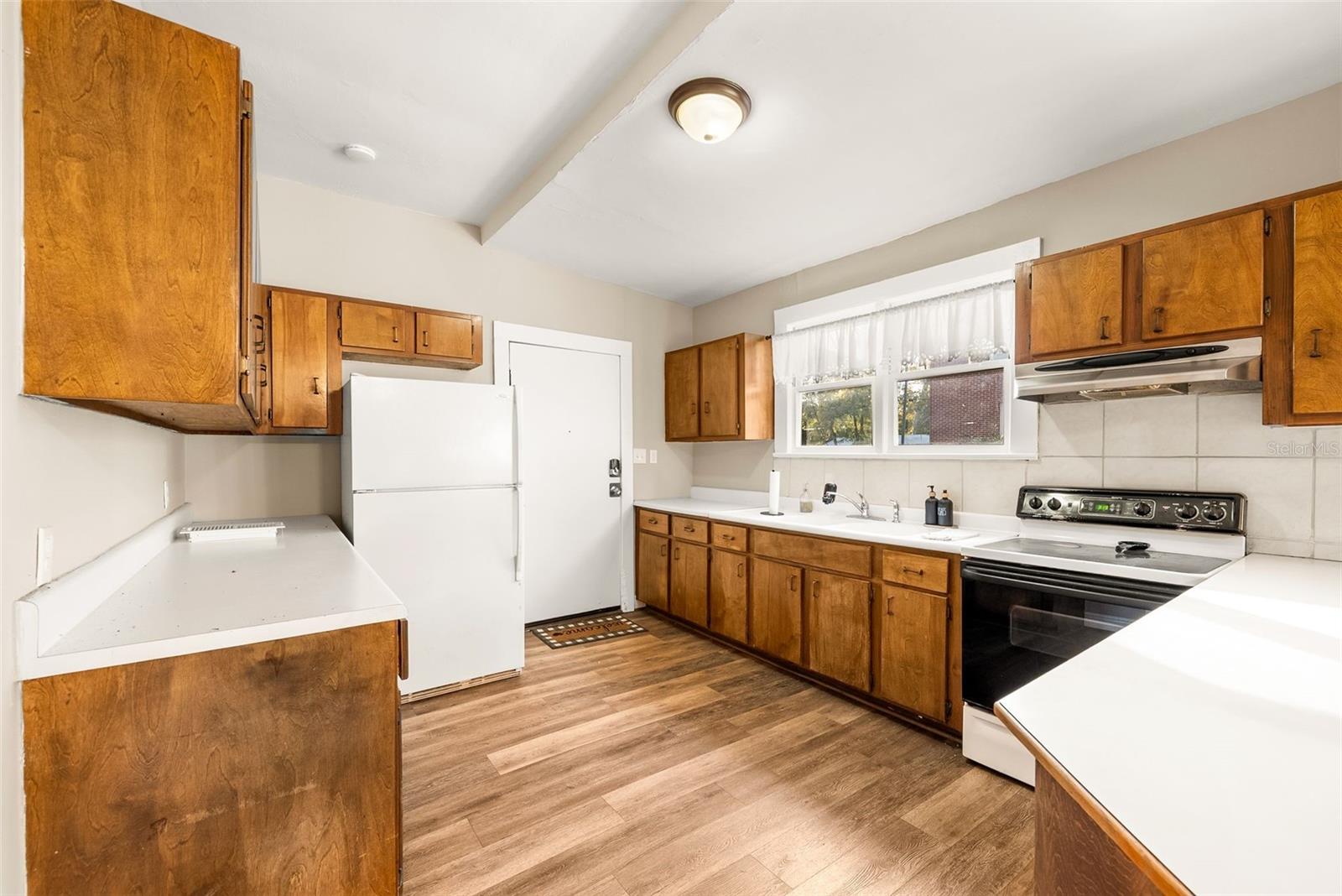 S. C. MOORE ADDN (MRS. S C MOORE EST) - Residential