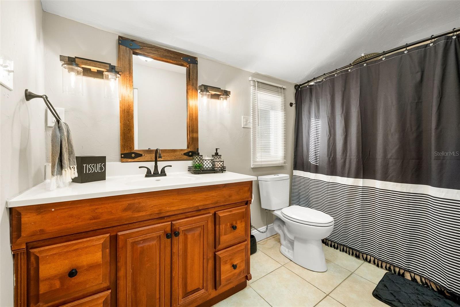 S. C. MOORE ADDN (MRS. S C MOORE EST) - Residential