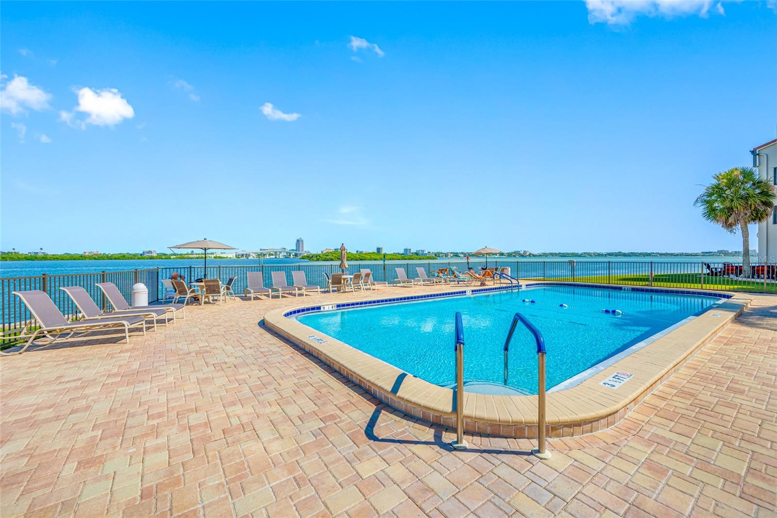868 BAYWAY BOULEVARD 317