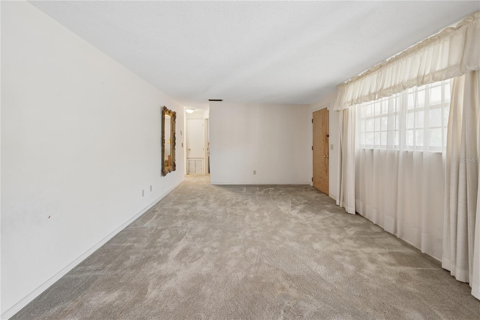 WILLISTON HLNDS - Residential