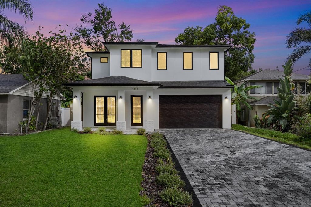 Photo of 1217 Cloverlawn Avenue, Orlando, FL 32806 (MLS # O6348231)