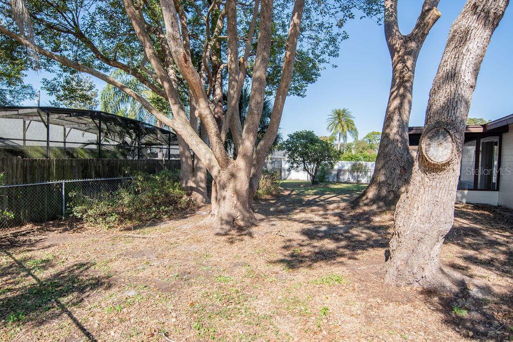 A REP OF A PT OF BLK D CRYSTAL BOWL ADD - Residential