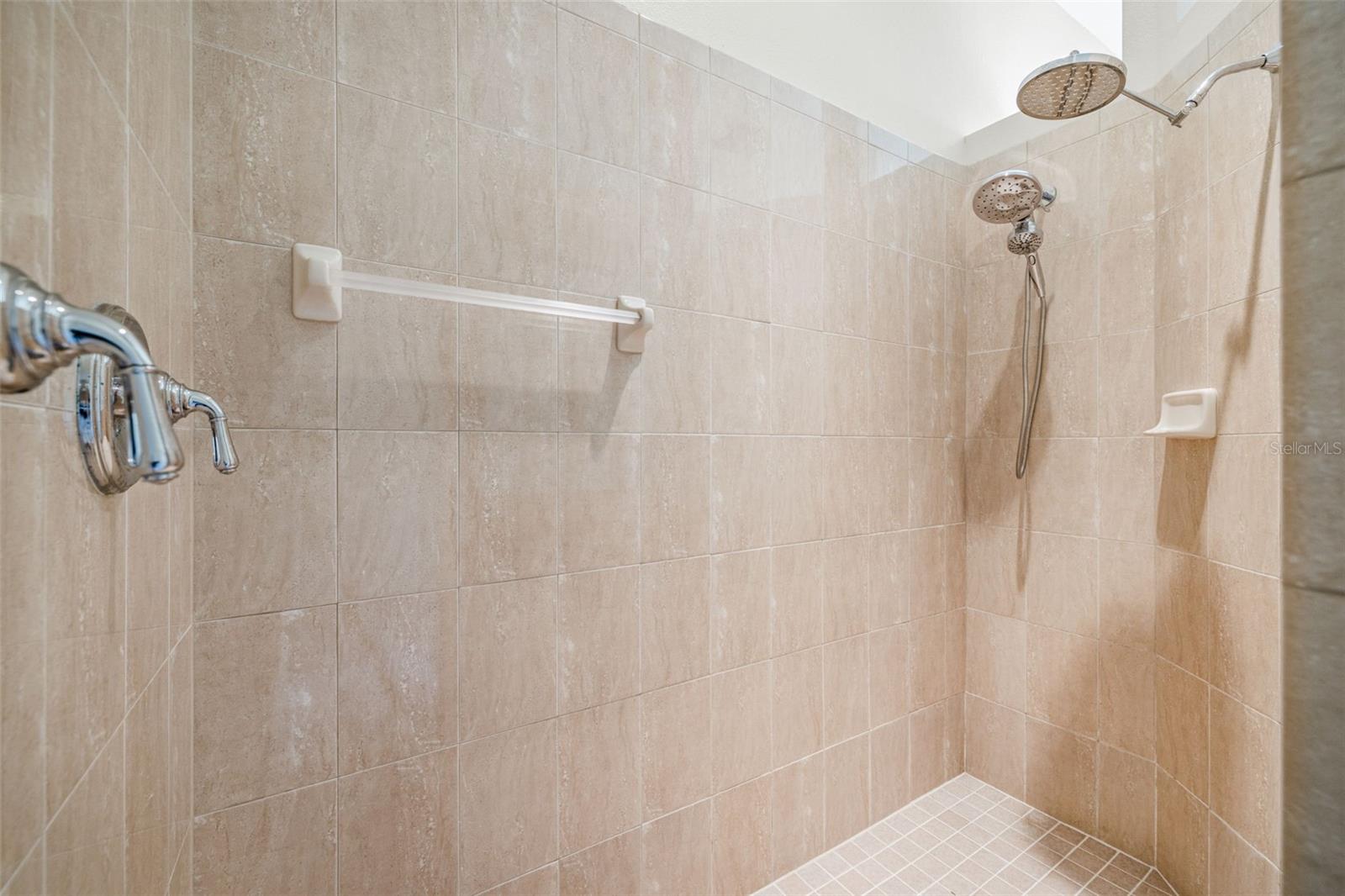 PINE CREST ESTATES - Residential